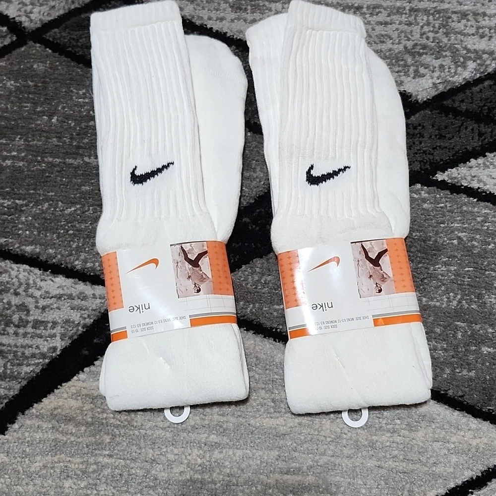 VINTAGE NIKE SWOOSH 2000'S UNISEX WHITE 2-PAIR CREW-SOCKS